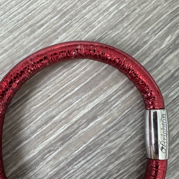 ❤️BRIGHTON Woodstock Single Metallic Red Magnetic Bracelet - Picture 5 of 9